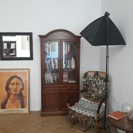 Casa Giulia “residenza Artistica “ Holiday home *